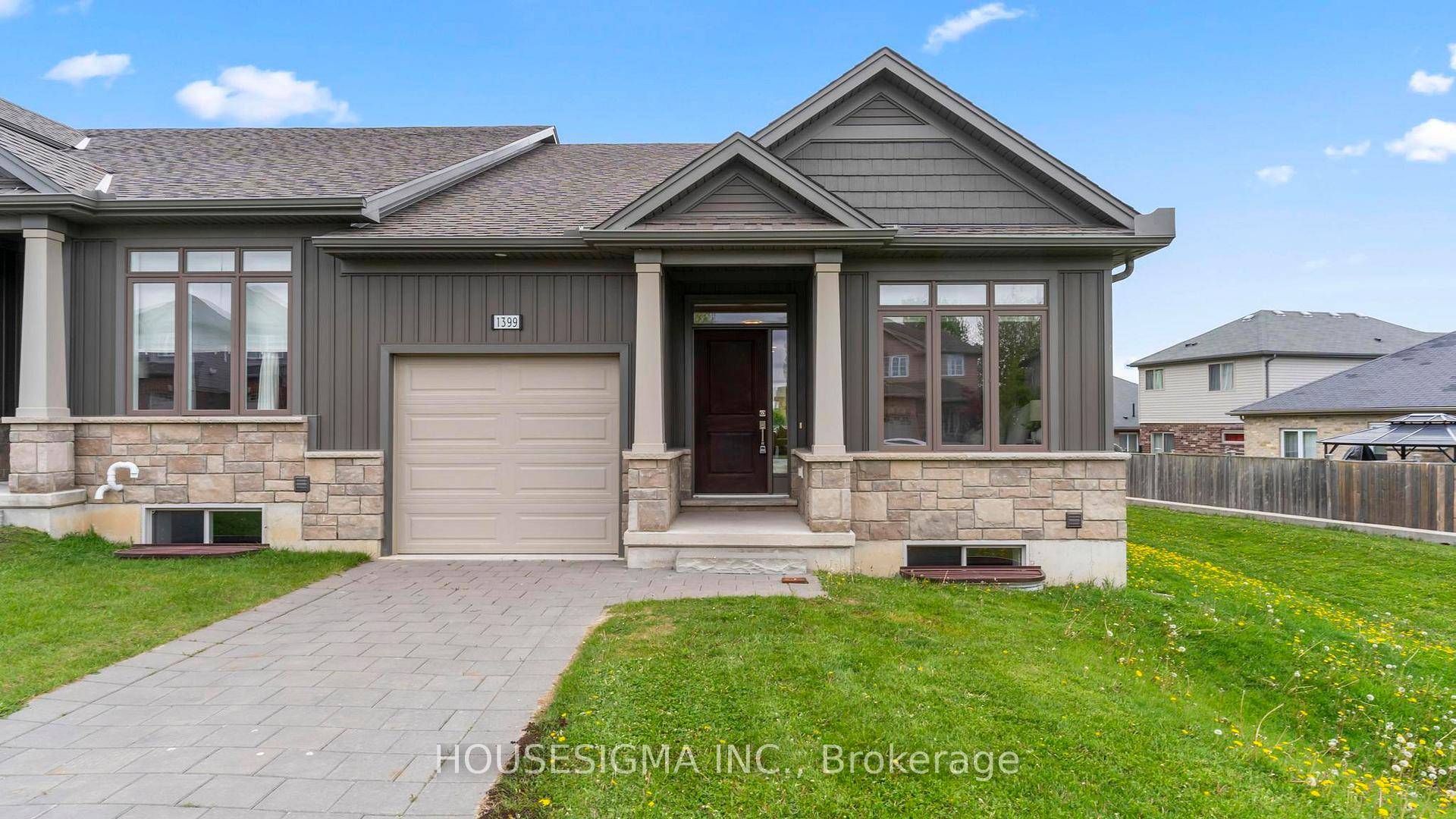 Welcome to this beautifully maintained end unit 3 bedroom, 3 bathroom townhome in Northwest London, ideally positioned in one of the most coveted locations in the complex with no neighbours ...
