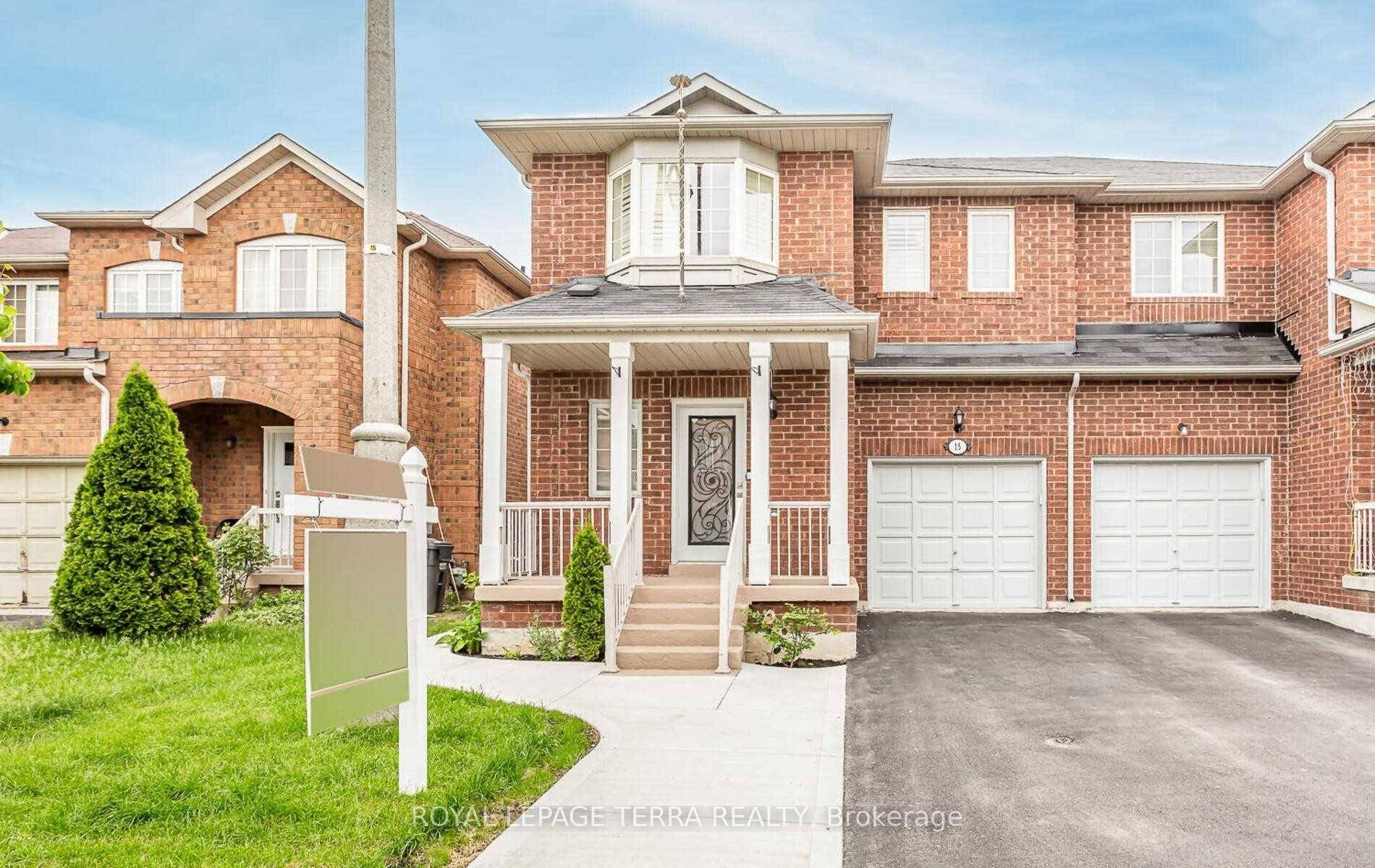 Welcome to this spacious and bright two storey semi detached home nestled in the highly sought after Credit Valley neighborhood of Brampton !