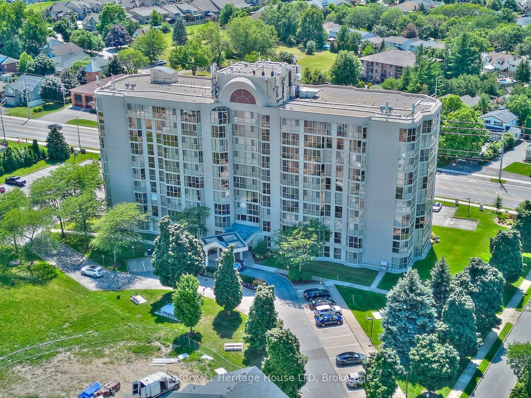 Welcome to Grenadier Place, one of the most highly sought after condo buildings in St.