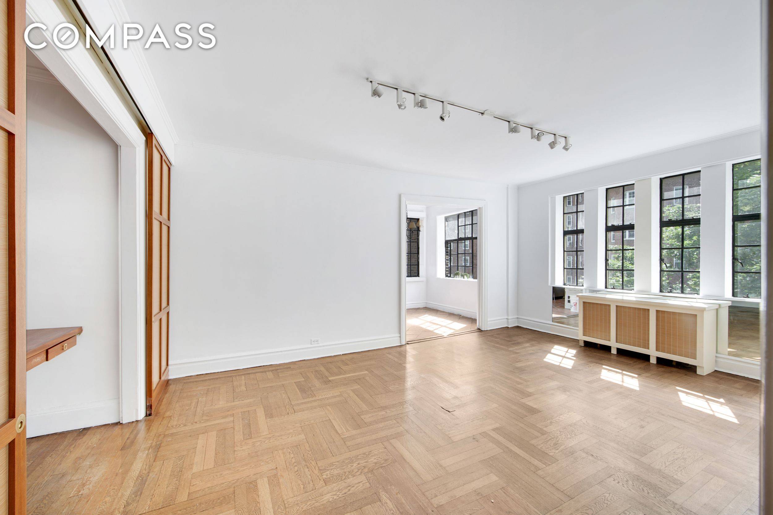 Fantastic opportunity Estate Sale Welcome to this stunning sun filled home in the R walk up building at the marvelous Hudson River Views cooperative in Upper Manhattan.