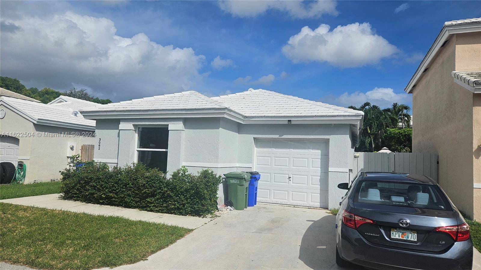 WHAT A FIND ! ! ! WELCOME TO YOUR NEW HOME, THIS COZY RESIDENCE IN NORTH MARGATE IS CONVINIENTLY LOCATED CLOSE TO THE SAWGRASS EXPRESSWAY AND THE FLORIDA TURNPIKE, THE ...