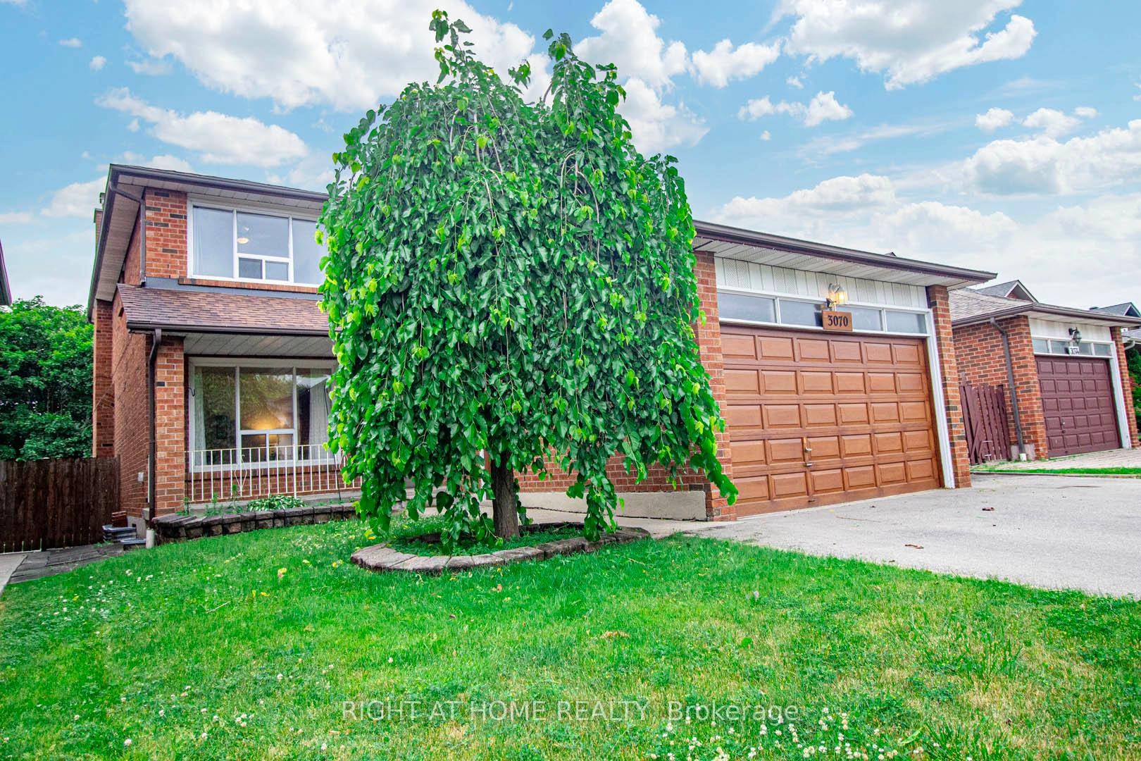 Rarely Offered ! Stunning 166ft Deep Ravine Lot in Prime Mississauga Location.