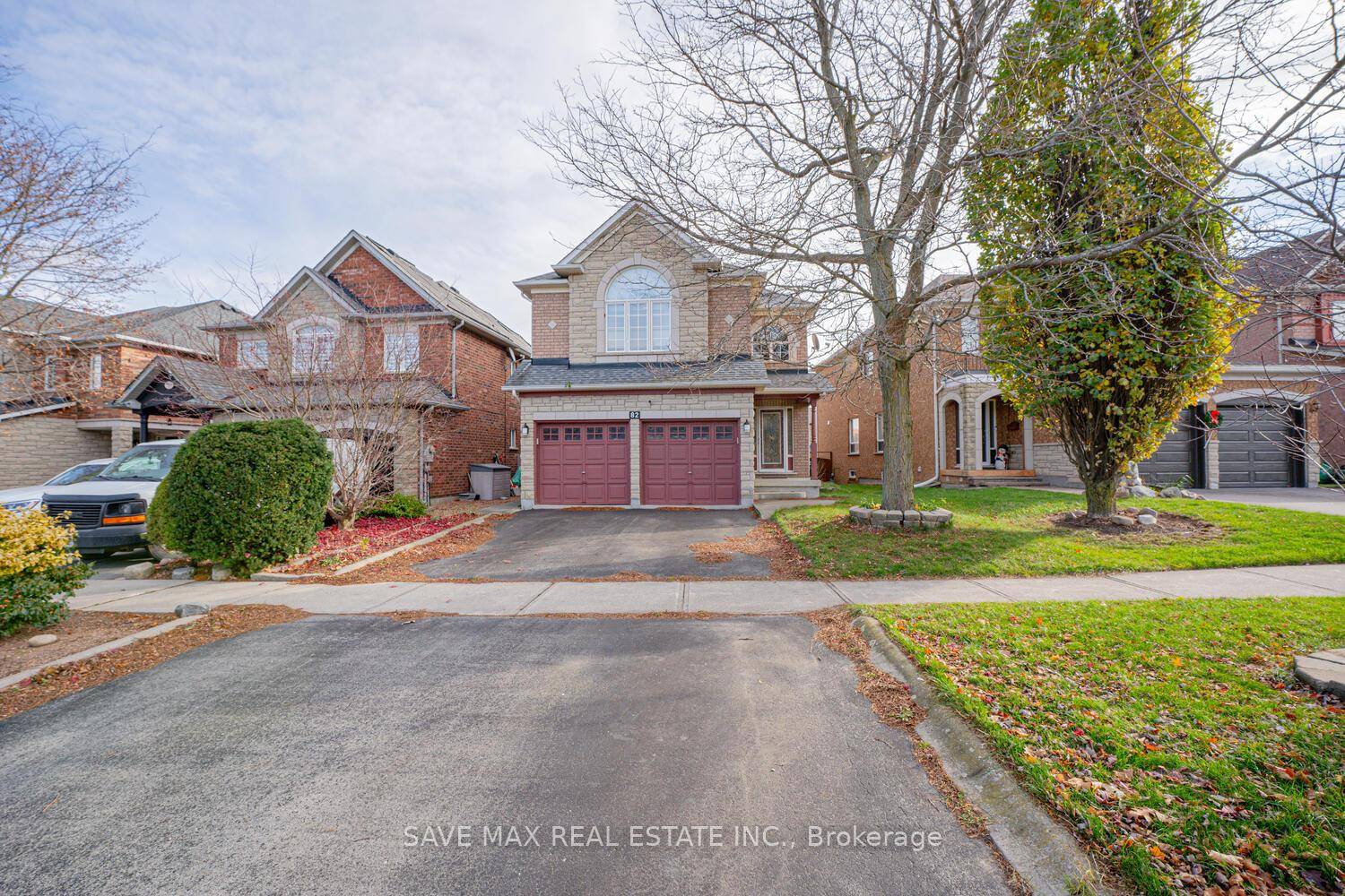 Beautifully Updated amp ; Move In Ready in Prime Georgetown !