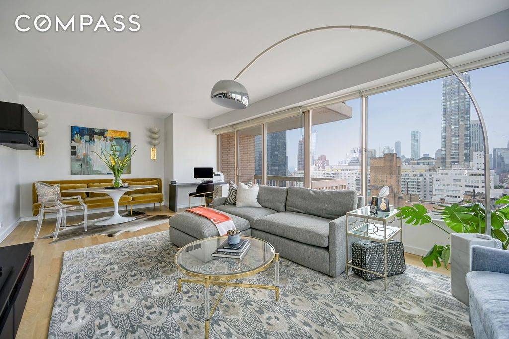 Like new development without the price tag and in a primo Upper Eastside location, 21C is a spacious, high floor, newly renovated three bedroom three and a half bath corner ...