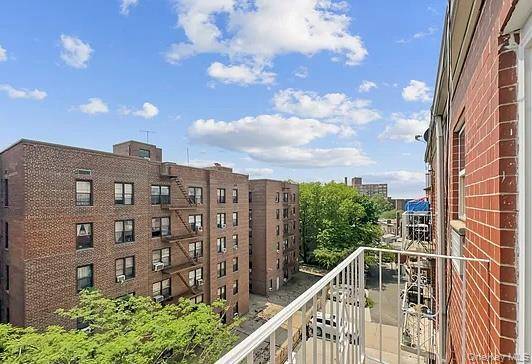 Queens Prime Investment Opportunity !