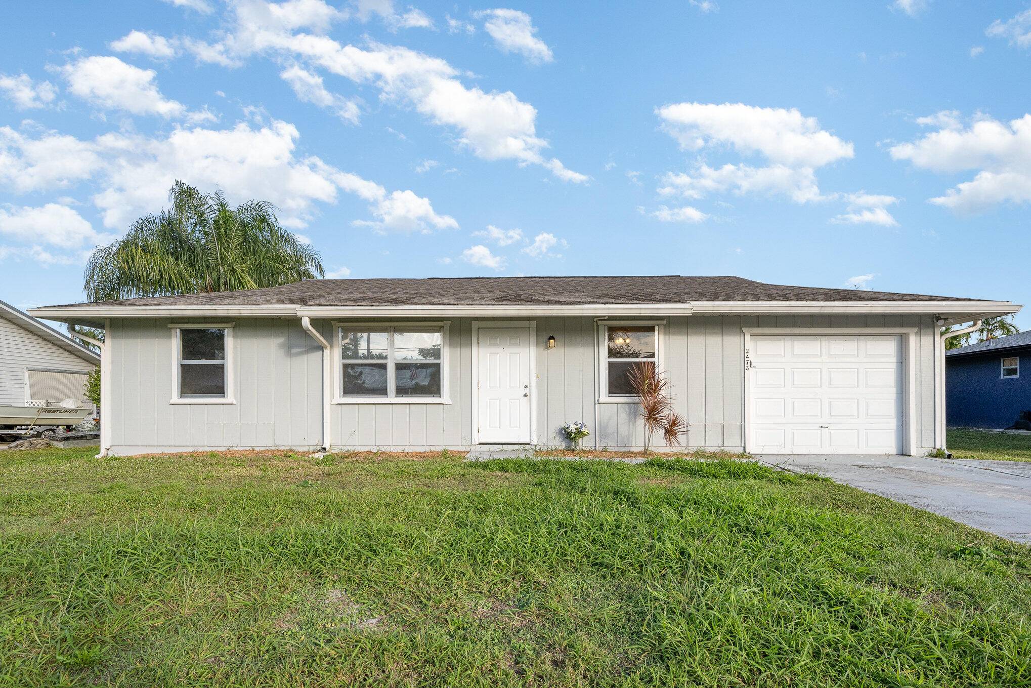 Welcome to 2473 SW Warwick St, Port St.