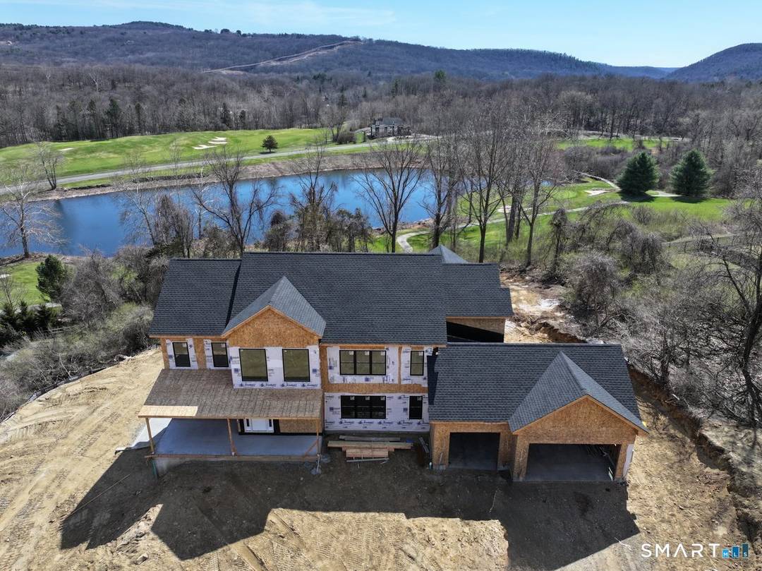 New construction 5 bedroom 4.