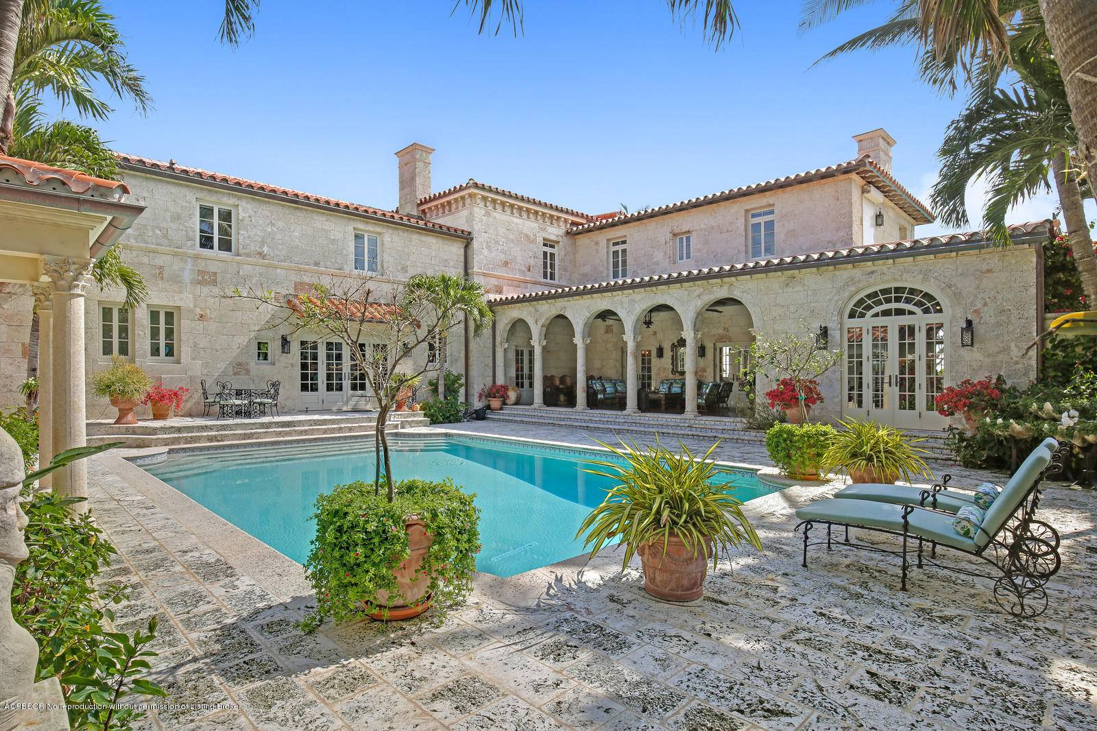 One of the island's greatest landmark residences, meticulously restored to absolute perfection.