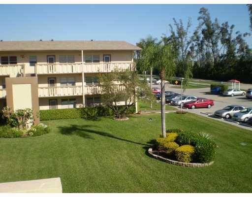 317 Dorset H Condo Palm Beach