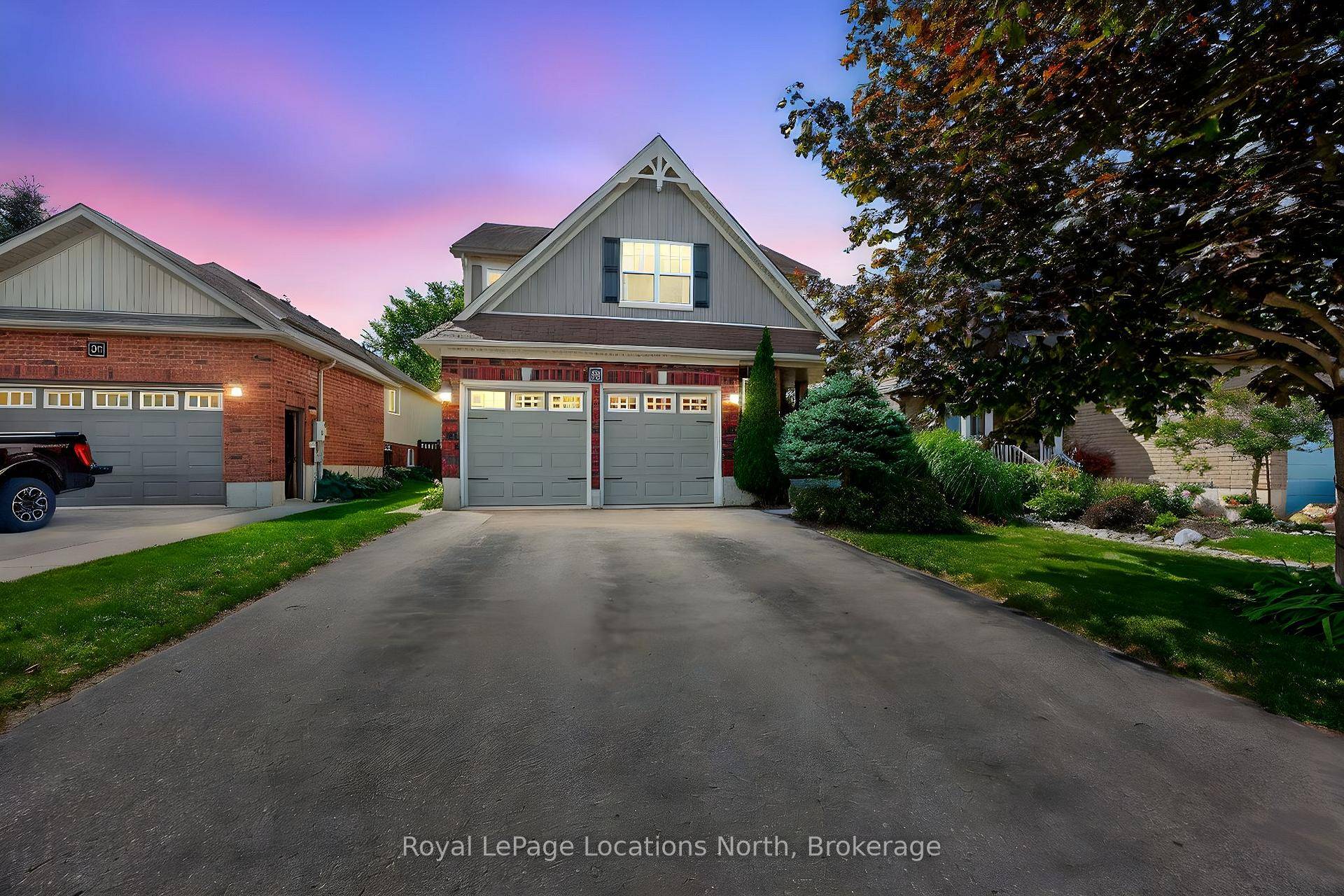 Welcome to 58 Williams Street, a lovely 4 bedroom, 3 bathroom home in Collingwood's Lockhart Meadows community.