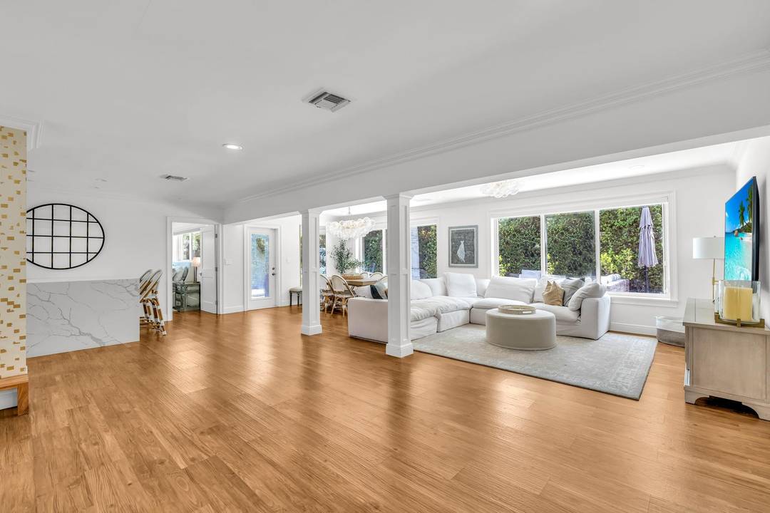 Beautifully upgraded 3 bedroom, 2 bath pool home located in the highly desirable Lighthouse Point, Florida just minutes from beaches, marinas, and top dining.