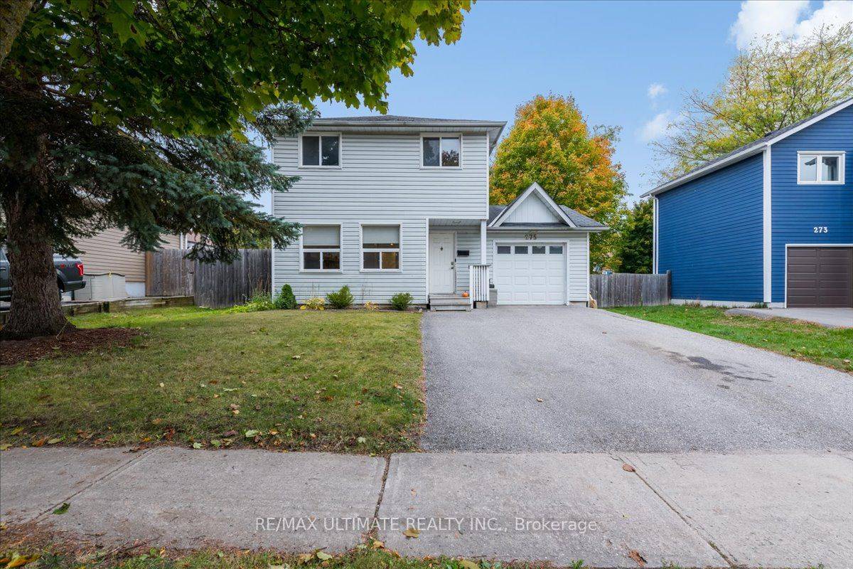 Beautiful stater home recently renovated, new floor, new kitchen, upgrader bathroom, pot light throughout, finished basement and much more.