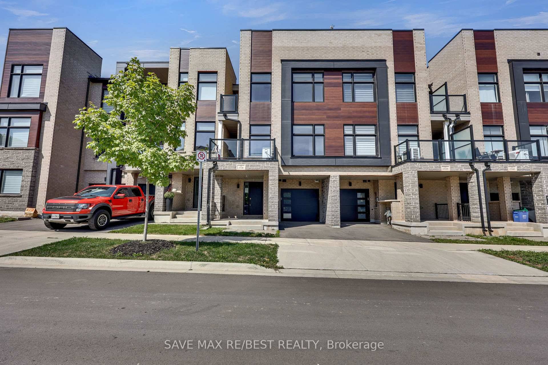 Rare Power of Sale Opportunity in Oakvilles prestigious Glen Abbey Encore !