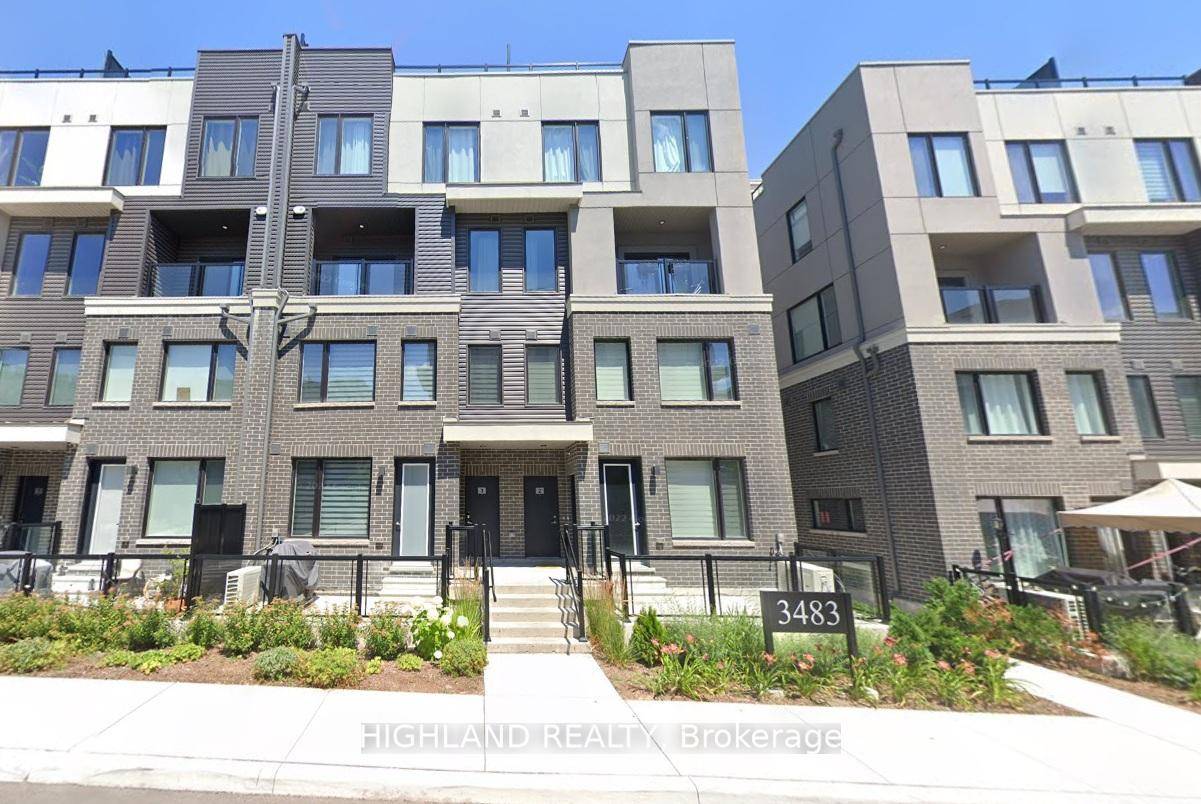 Upper Level amp ; End Unit One Parking amp ; One Locker Included Stunning 2 Bedrooms amp ; 3 Washrooms Stacked Townhouse Located One Of Most Sought Area Of Erin ...