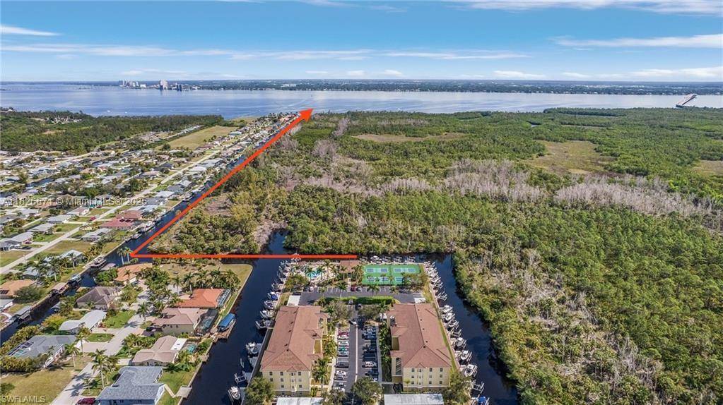 Discover your dream home in a boater s paradise !