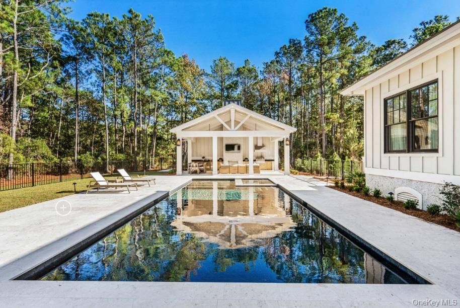 Welcome to ''Long Farm''.