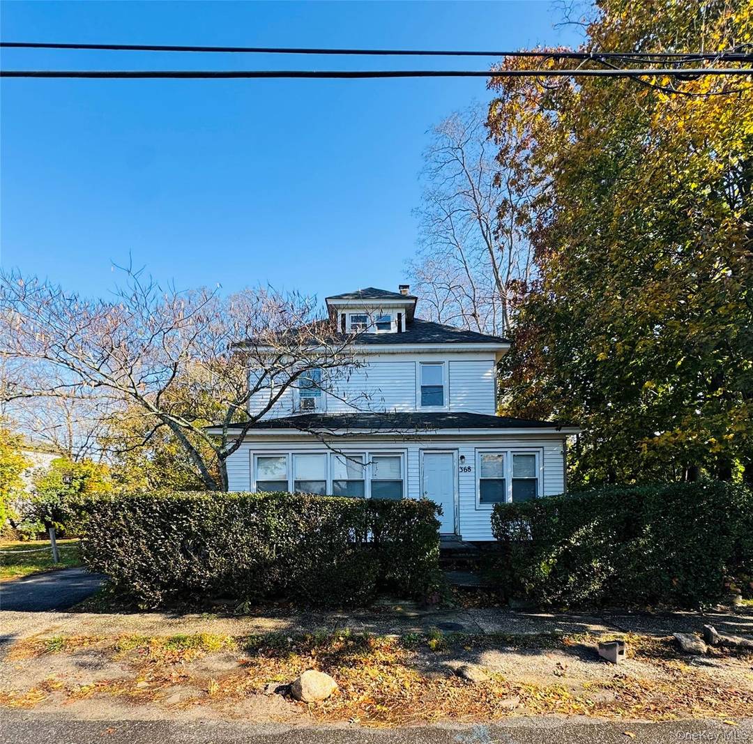 368 Sweezy Avenue presents a compelling opportunity for buyers looking to renovate, reimagine, or invest in Riverhead.