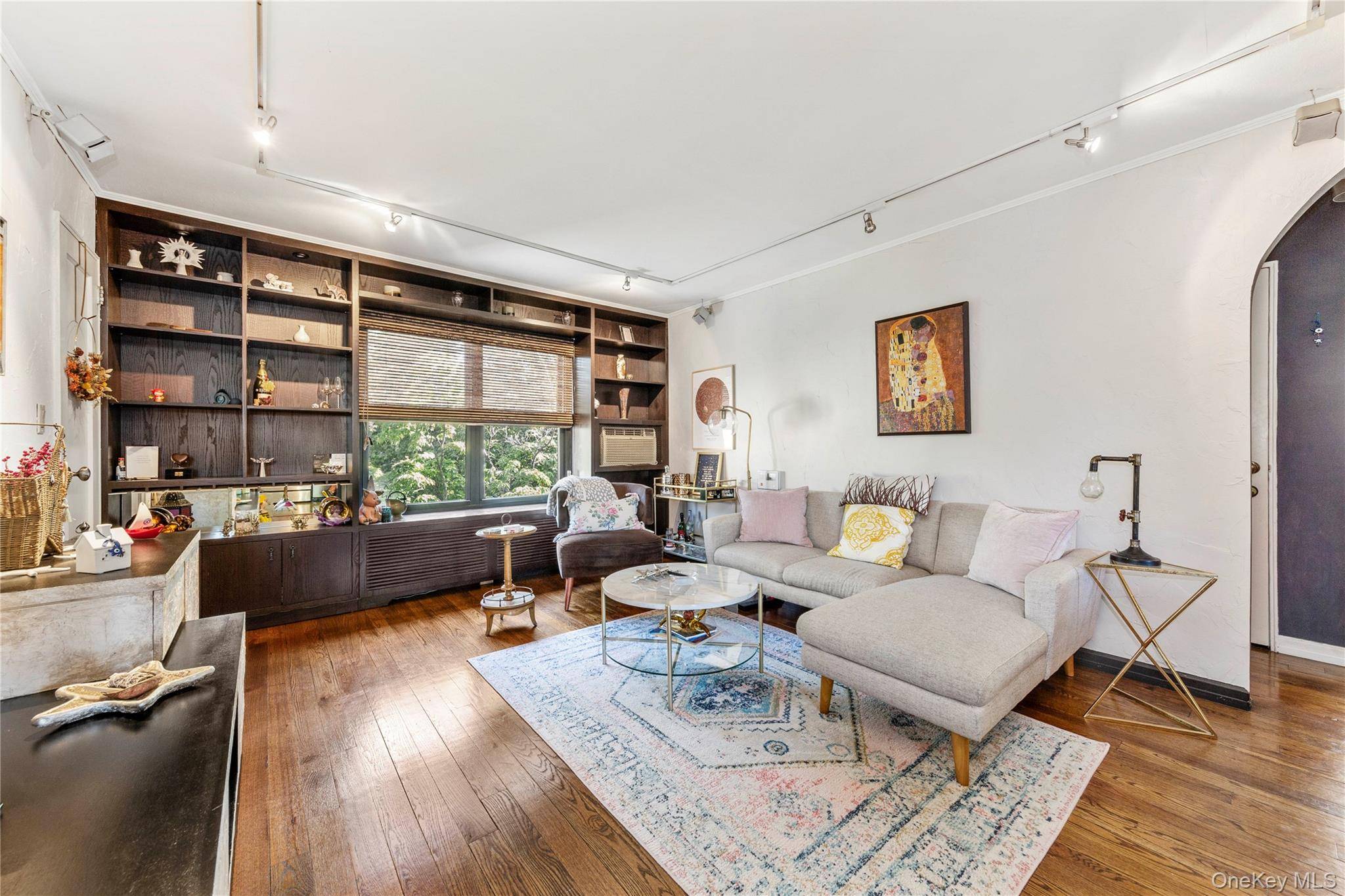 Sunny and Bright 2 Bedroom Co op in Great Neck Terrace Located just a 9 min walk from the Little Neck LIRR station with direct service to Penn Station in ...