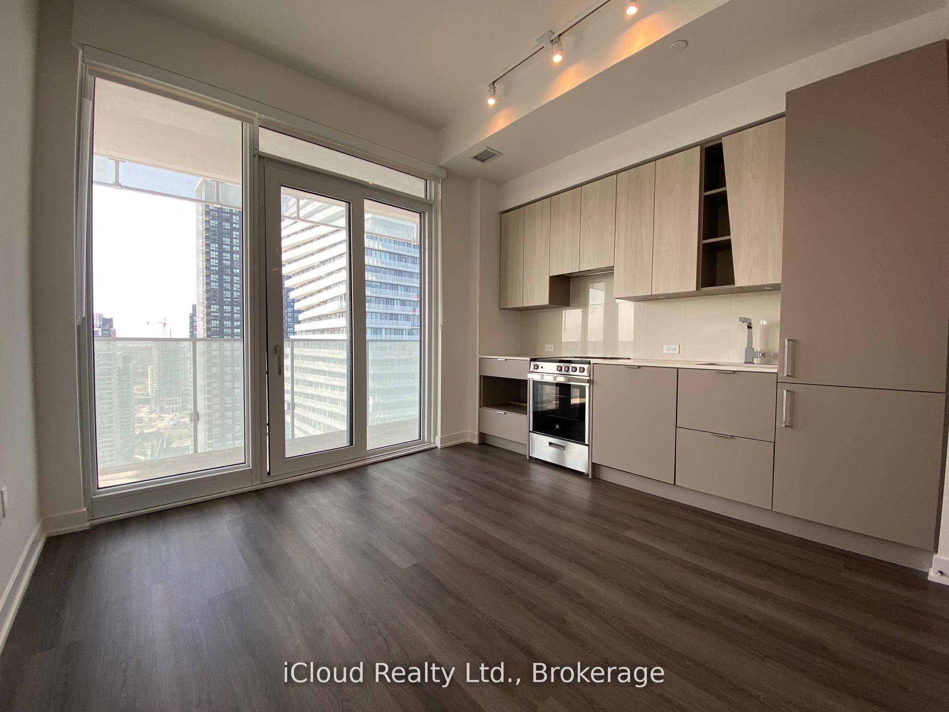 M2 Building Sun soaked corner unit onlooking a vibrant North West view.