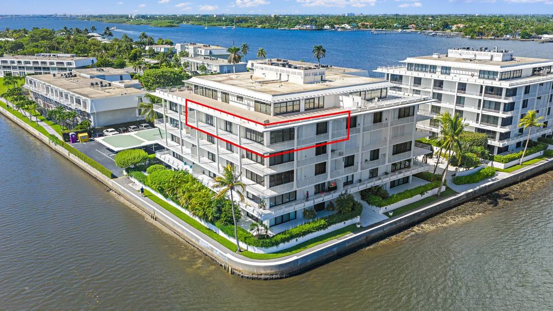 Extraordinary Penthouse with Intracoastal and Ocean views located in the northeast corner with west views too, across the broadest expanse of the Intracoastal from Tower Vallencay.