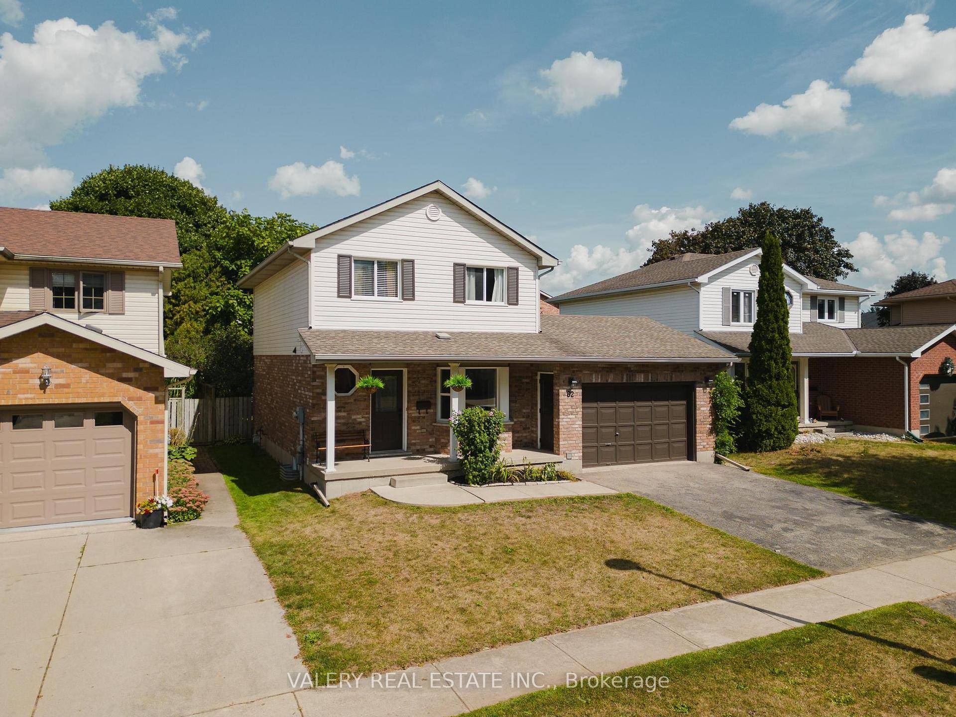 Welcome to this stylish and well maintained 3 bed, 3 bath home tucked away on a quiet neighbourhood in North East Woodstock.