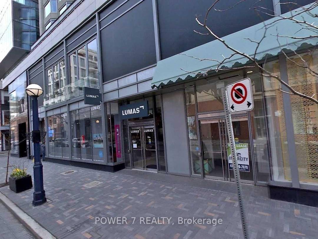 In the heart of Toronto. Executive Floor.