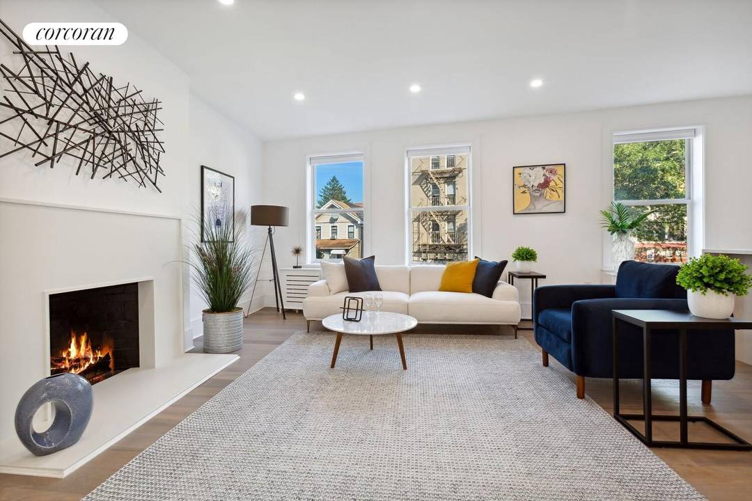 Welcome to Northern Lights A collection of newly released, brand new, renovated apartments in a re imagined pre war, converted condominium building located moments away from the heart of Downtown ...