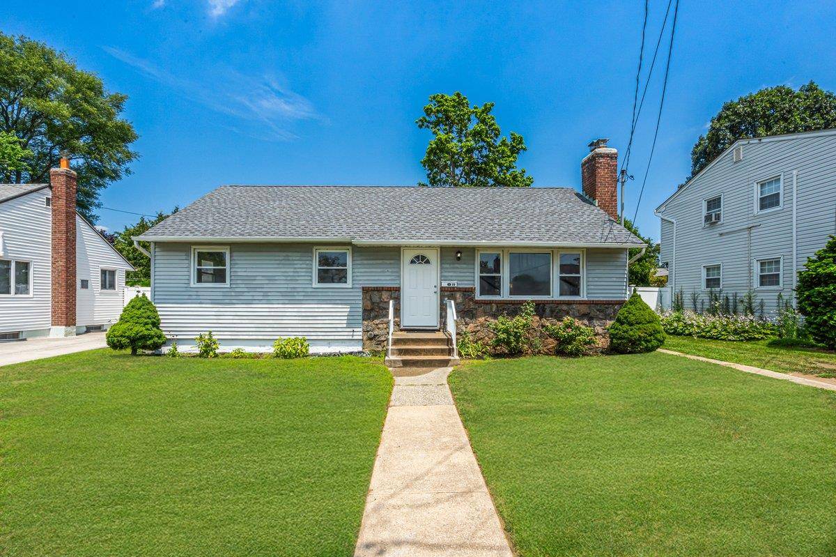 Welcome to this lovely 3 bedroom, 1 bathroom ranch style home, featuring beautifully refinished hardwood floors throughout.
