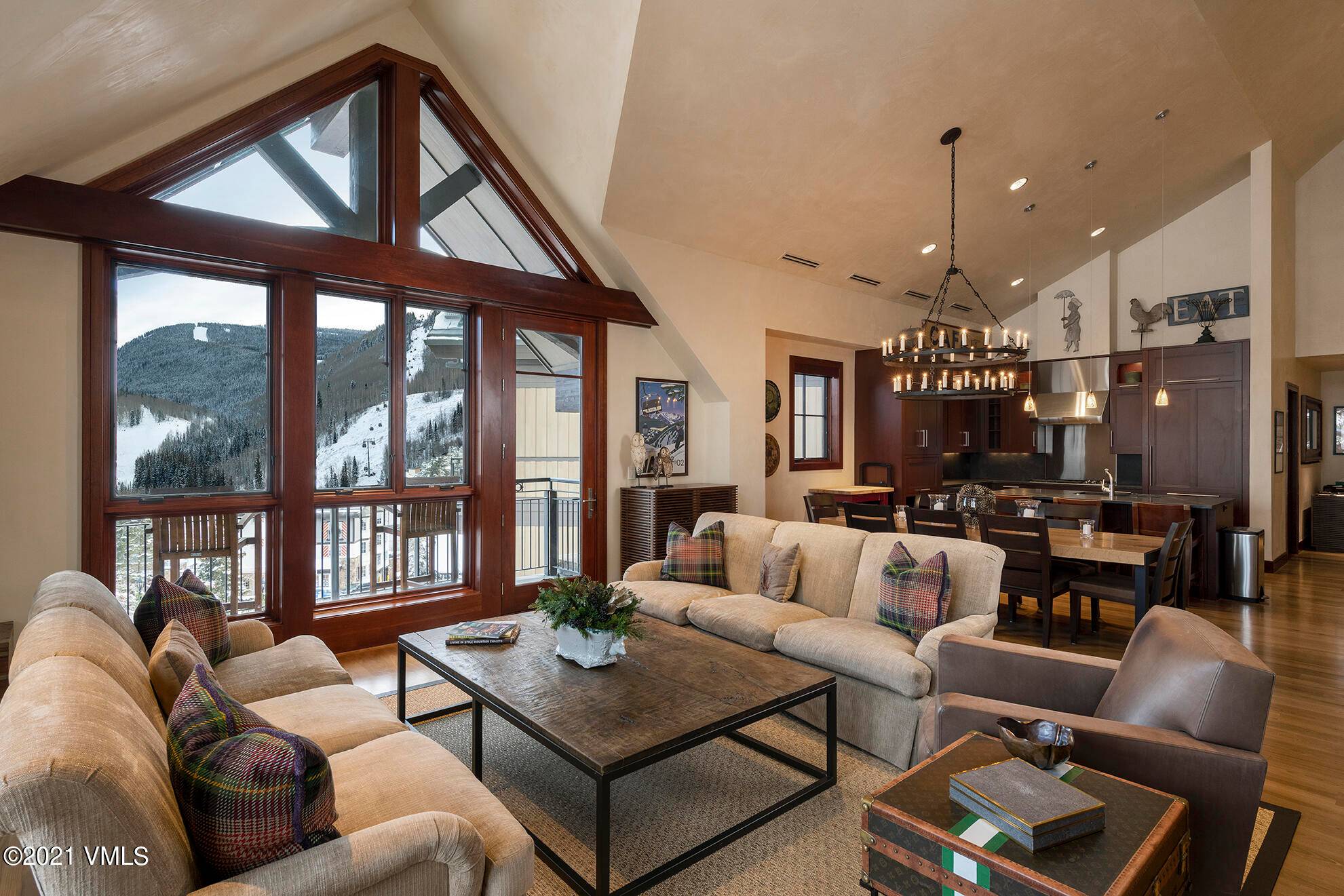PH F East offers a rare, two level 6 bed, 6 bath floor plan of over 3, 700 feet of living space in the coveted Solaris Residences.