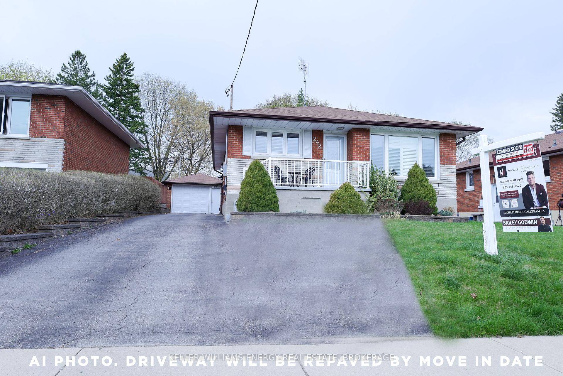 Newly Renovated Bright amp ; Spacious Lower Unit for Lease !