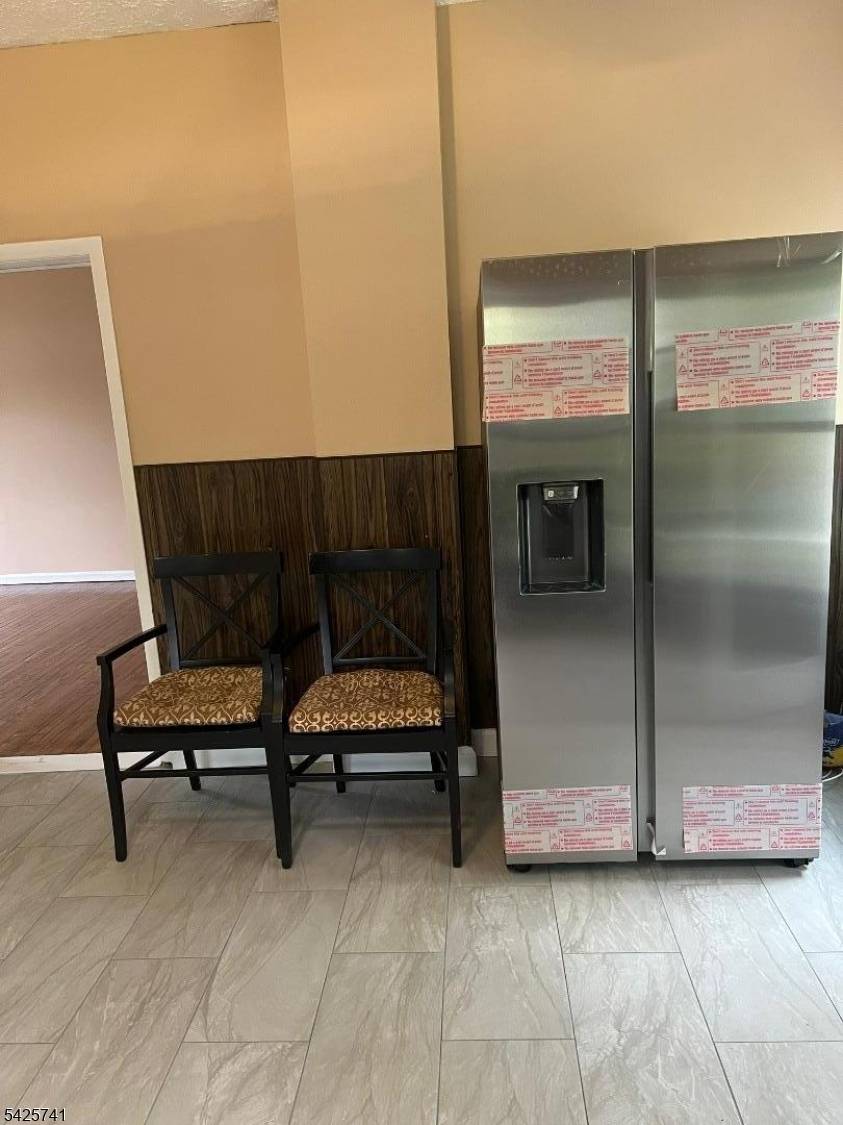 beautiful completely renovated large 2 family home, 3 bedroom on each floor, new kitchen 42 inch cherry cabinet with granite countertop, brand new stainless steel appliances, brand new bathroom with ...