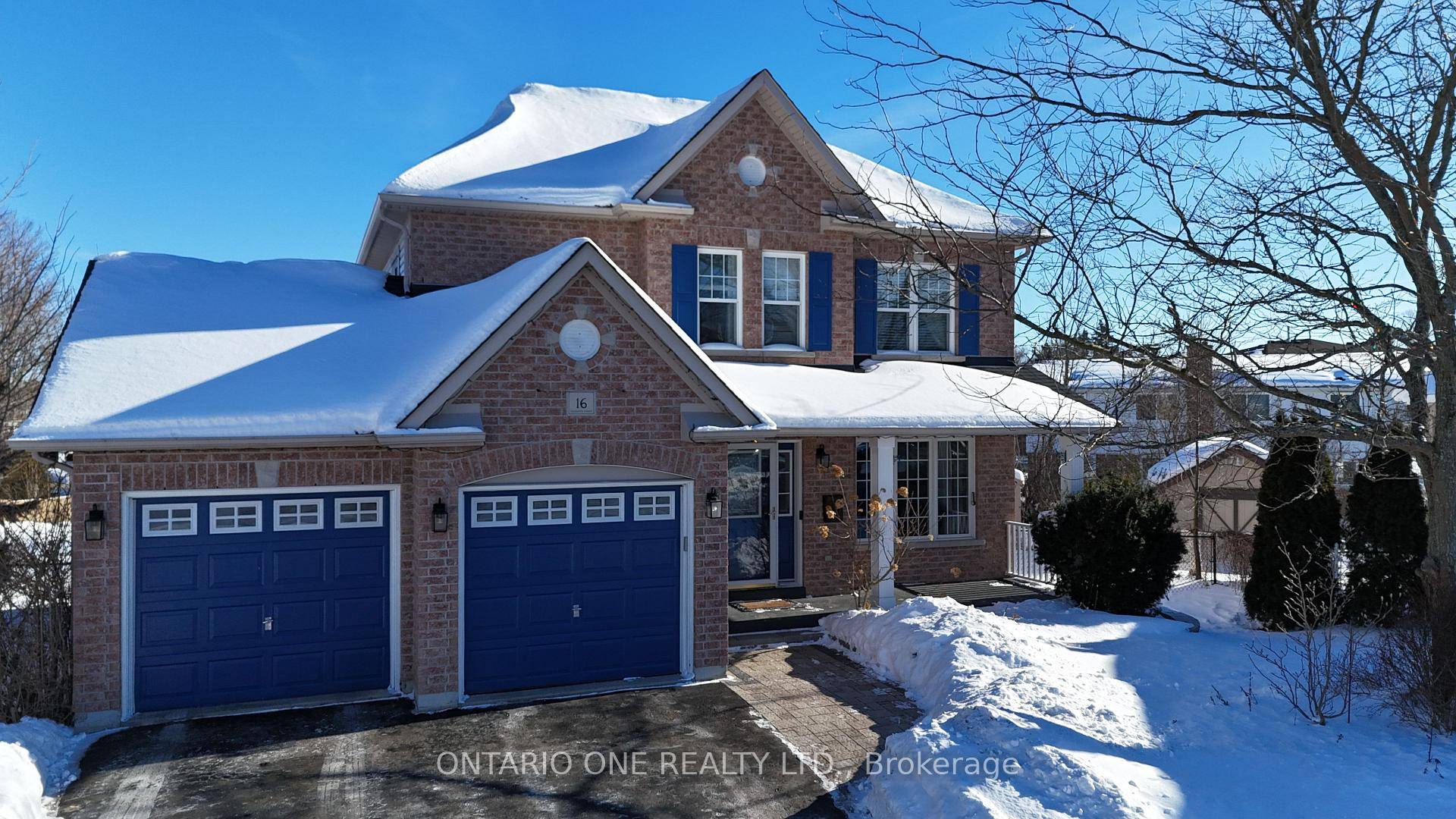 Welcome to this exceptional 2 storey home, perfectly situated on one of the largest lots on the court !