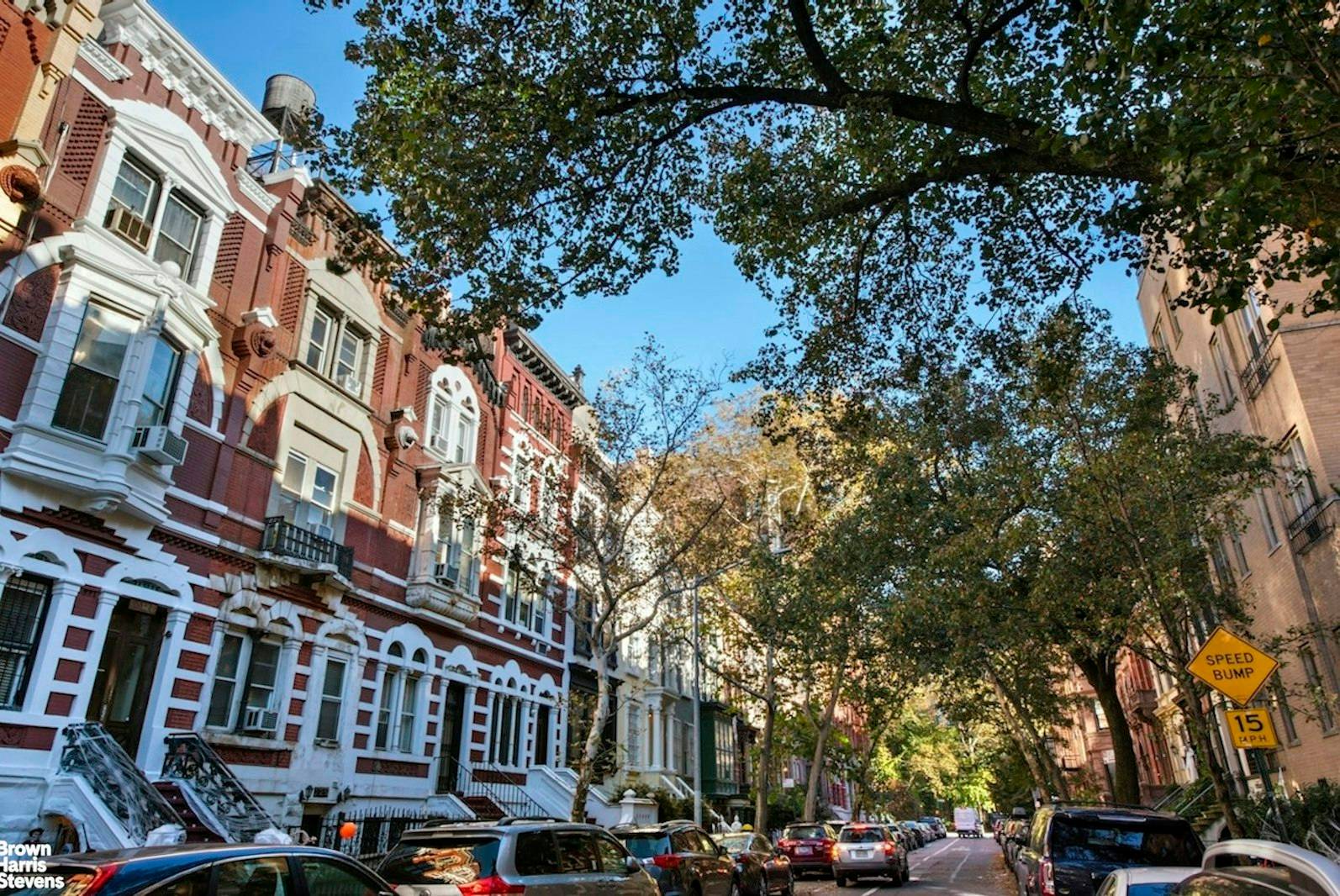 Over sized 4 Bedroom, 3 bath Triplex with private Garden !