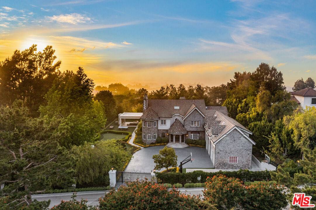 3170 KINGS CT 7BR Bel Air La