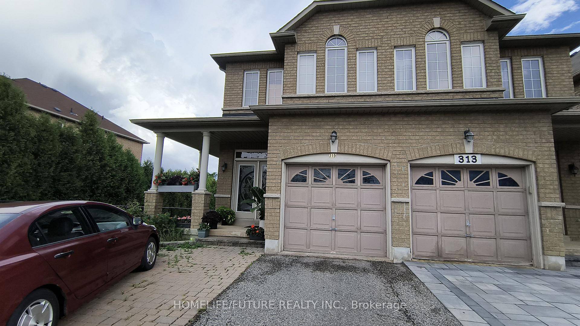 Location ! Location ! Absolutely Stunning Semi Detached House On A Premium Corner Lot Located In A High Demand Prime Area Of Cedarwood Community, This Bright Sun Filled Home Features ...