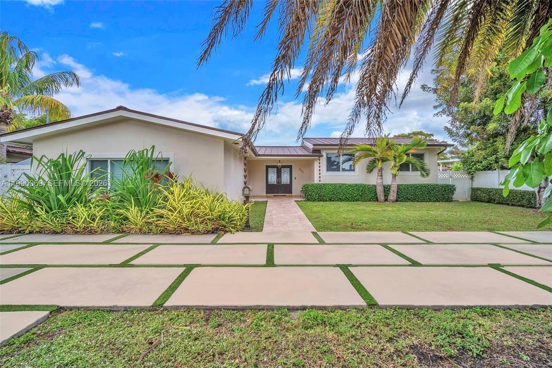 ACTUAL SQUARE FOOTAGE IS 2, 230 We are in the process of getting it amended with Property Appraiser Beautifully appointed pool home located in the highly sought after and tranquil ...