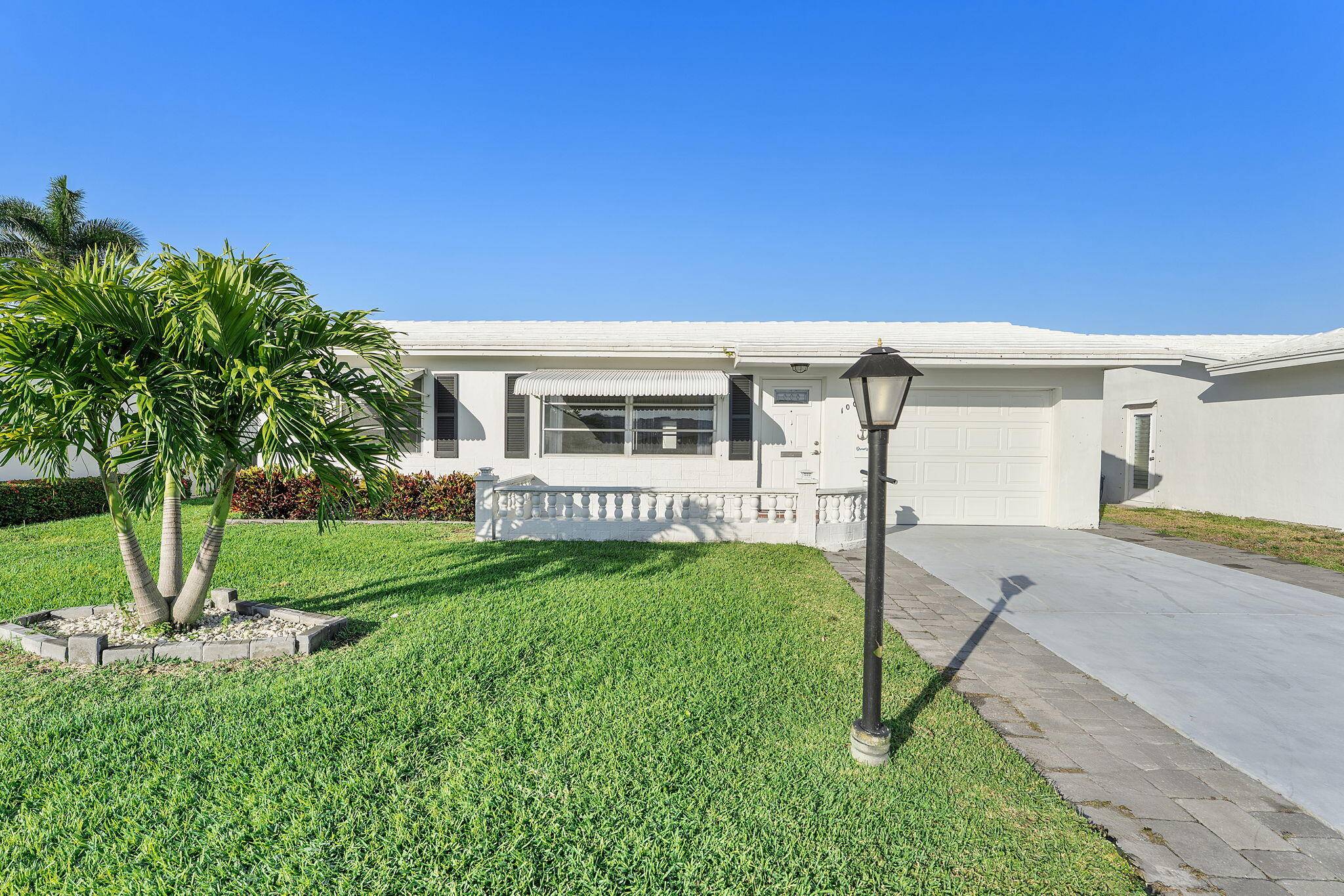 This charming 2 bedroom, 1 bath home is located in one of Boynton Beach's most sought out neighborhoods.
