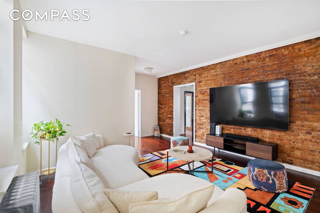 HARLEM 2 BDRM 2 FULL BATH In Unit W D HDFC 450, 000 Apt Features Eat In and updated kitchen w new cabinetry, countertops, and backsplash Exposed red brick with ...