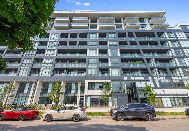 Luxury Furnished 1 Den in a Boutique Condo in Bayview Village.