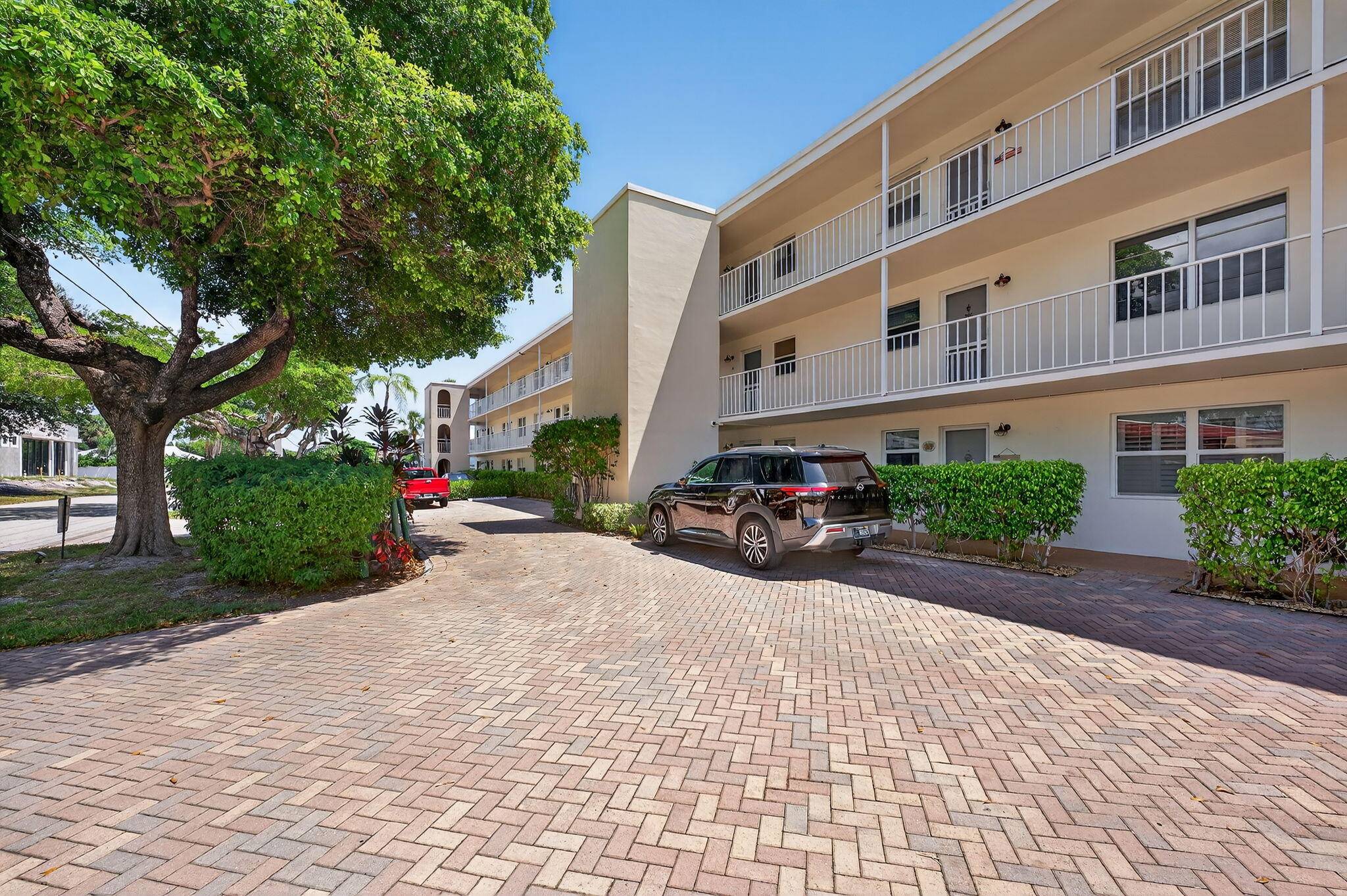 Waterfront Serenity with a Fresh New LookBoater's paradise meets coastal comfort in this beautifully updated 2 bedroom, 2 bath condo with direct ocean access and available dockage perfect for those ...