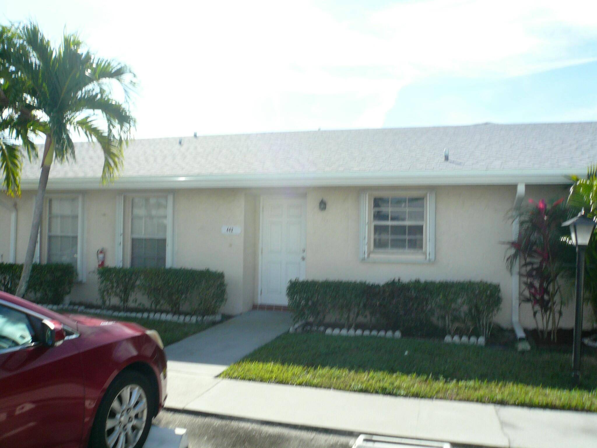 LARGEST OF THE 2 BEDROOM, 2BATH VILLAS IN THIS VERY ACTIVE ADULT COMMINITY OFFRERS NEW ROOF PAID FOR IN 2023, NEW CERAMIC TILE IN2022, NEW ACCORDION SHUTTERS COMPLETE IN 2023, ...