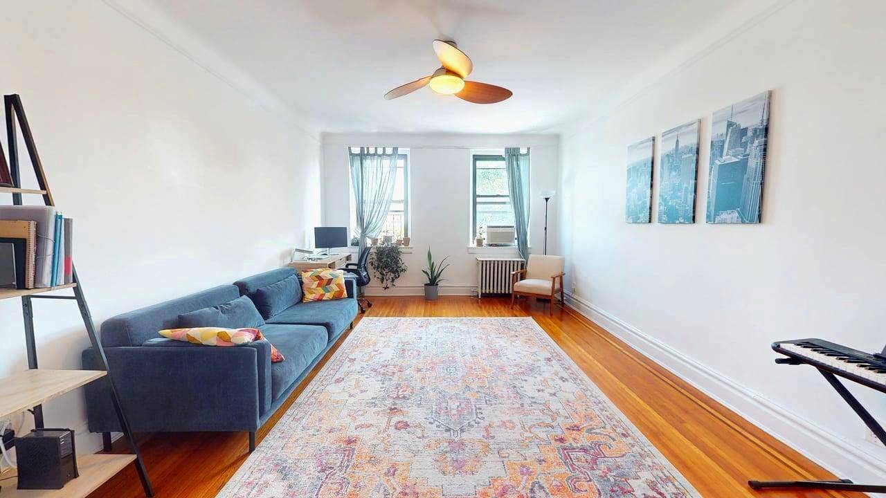 EXCEPTIONAL 2BR PREWAR GEM AT ITS FINEST OPPORTUNITY FOR QUALITY, VALUE and PRIME LOCATION 1000sqft of Indulgent Beauty and Refined Quality in a Prime Location a Delicious and Rare Combination ...