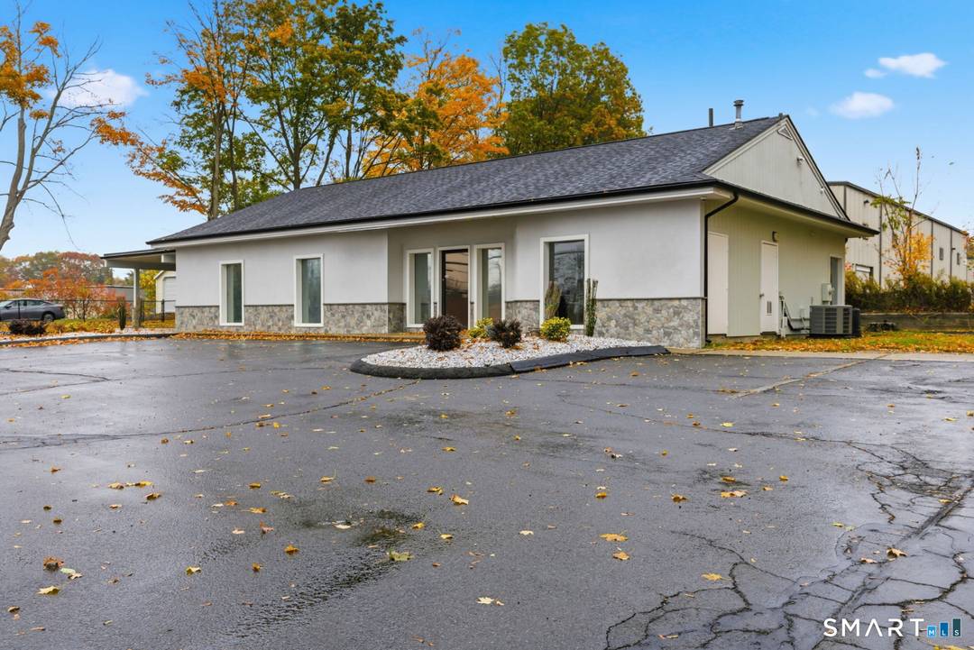 Commercial property conveniently located on Quinnipiac Avenue in North Haven, offering excellent visibility and accessibility in a well established area with a mix of residential, retail, and professional uses.