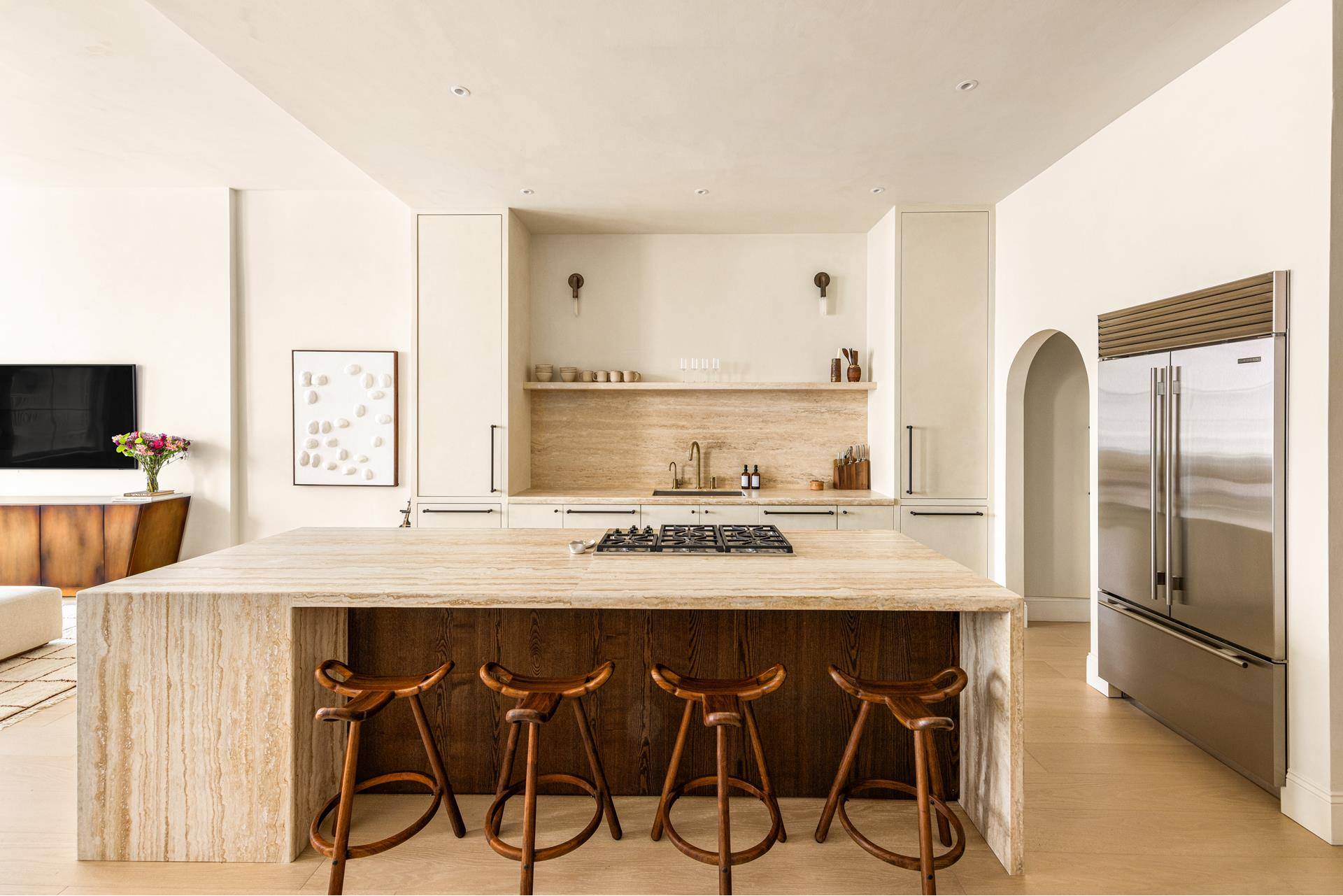 FIRST SHOWINGS ON THURSDAY, MAY 15TH Designer Finished Full Floor 2 Bedroom 2 Bathroom Condo Loft on One of Tribeca's Most Charming Blocks Key locked elevator opens to private foyer ...
