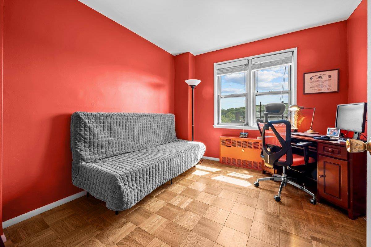REDUCED ! ! ! Welcome to 5500 Fieldston Road, Apt.