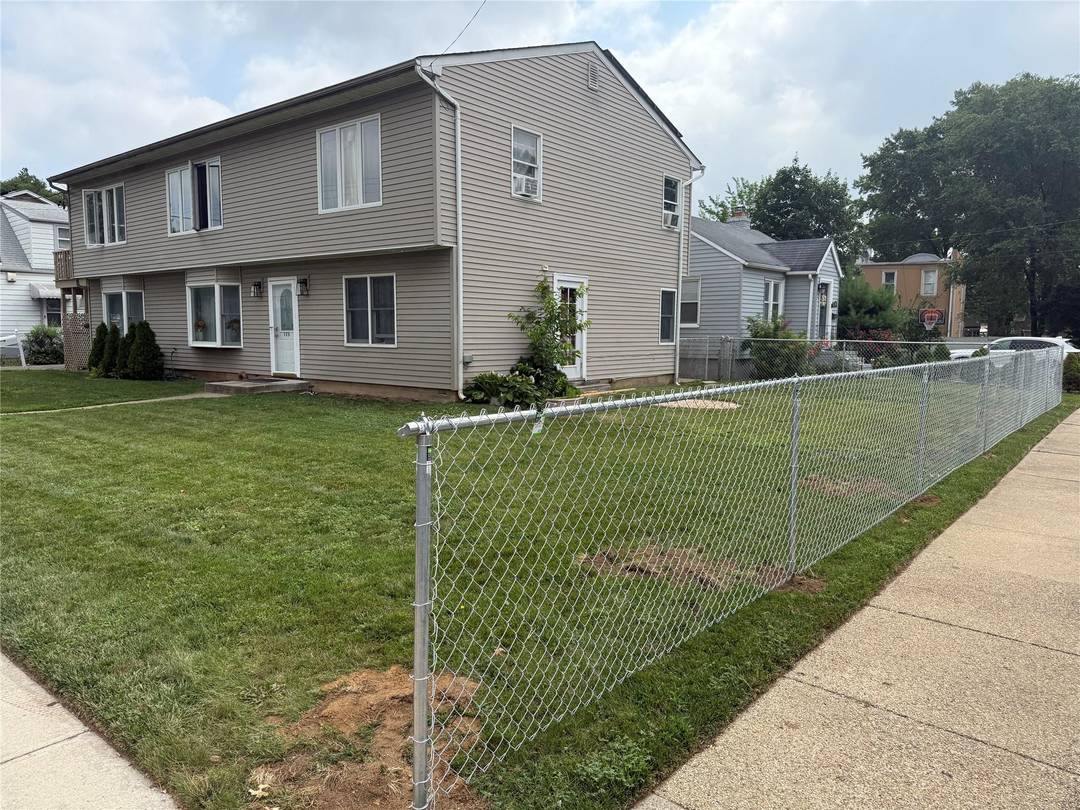 BACK ON MARKET ! ! ! ! ! !