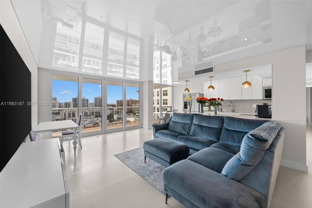 Amazing views from this 22 floor wraparound unit.