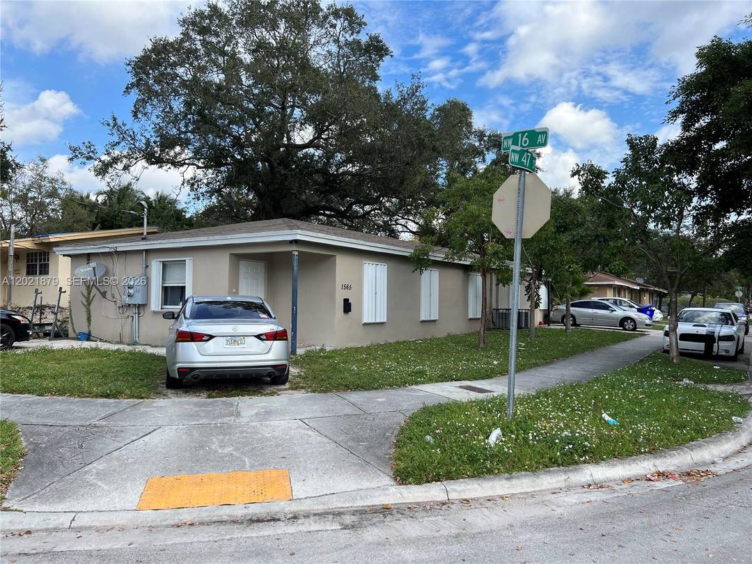 Excellent investment opportunity in Miami s Model City area.