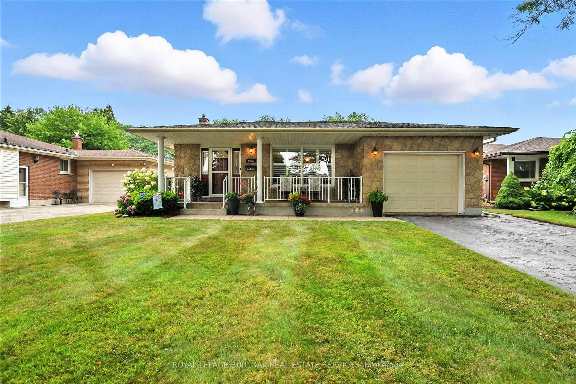 Welcome to 5937 Saint Anthony Cres, an immaculate backsplit on a mature tree lined crescent.