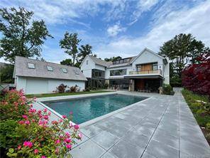 Spend August at the beach in this luxurious and serene contemporary home !